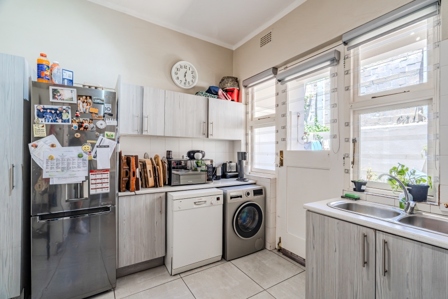 3 Bedroom Property for Sale in Oranjezicht Western Cape